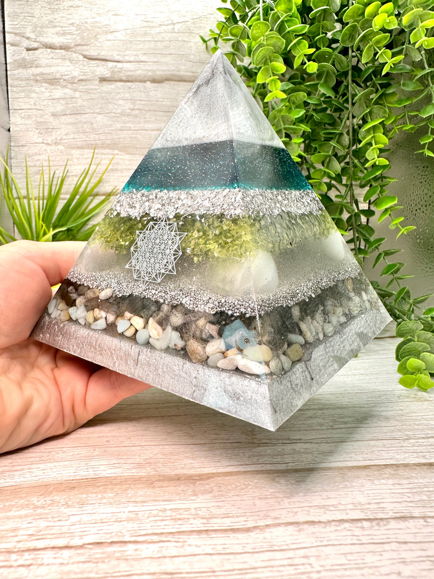 AXEL - Orgonite Pyramid - EMF Protector - Peridot, Selenite, Labradorite & Amazonite with Aluminum Metals