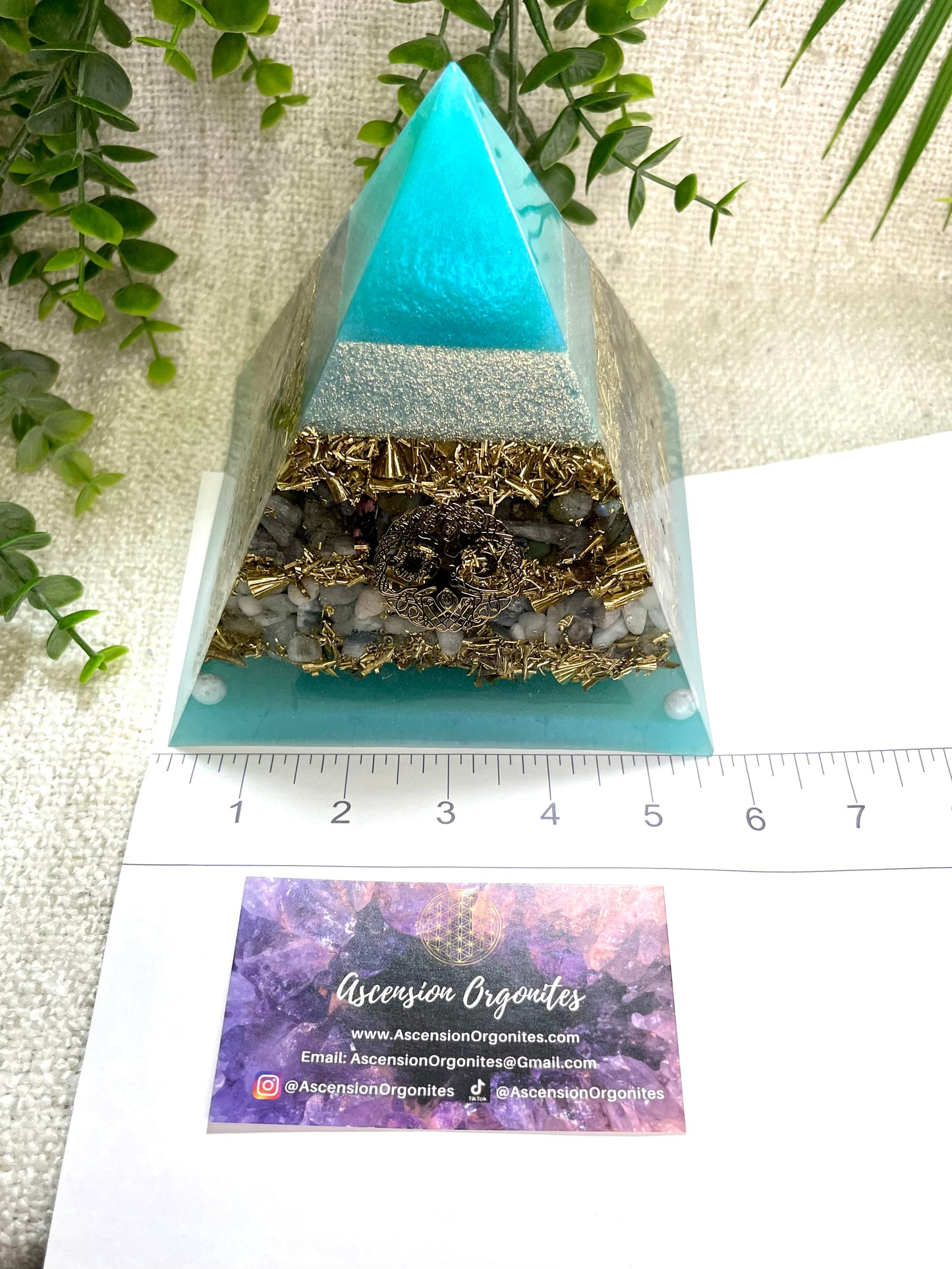 PISCES - Astrology Edition - Orgonite Pyramid - EMF Protector - Labradorite, Aquamarine, Smithsonite and Brass Metals