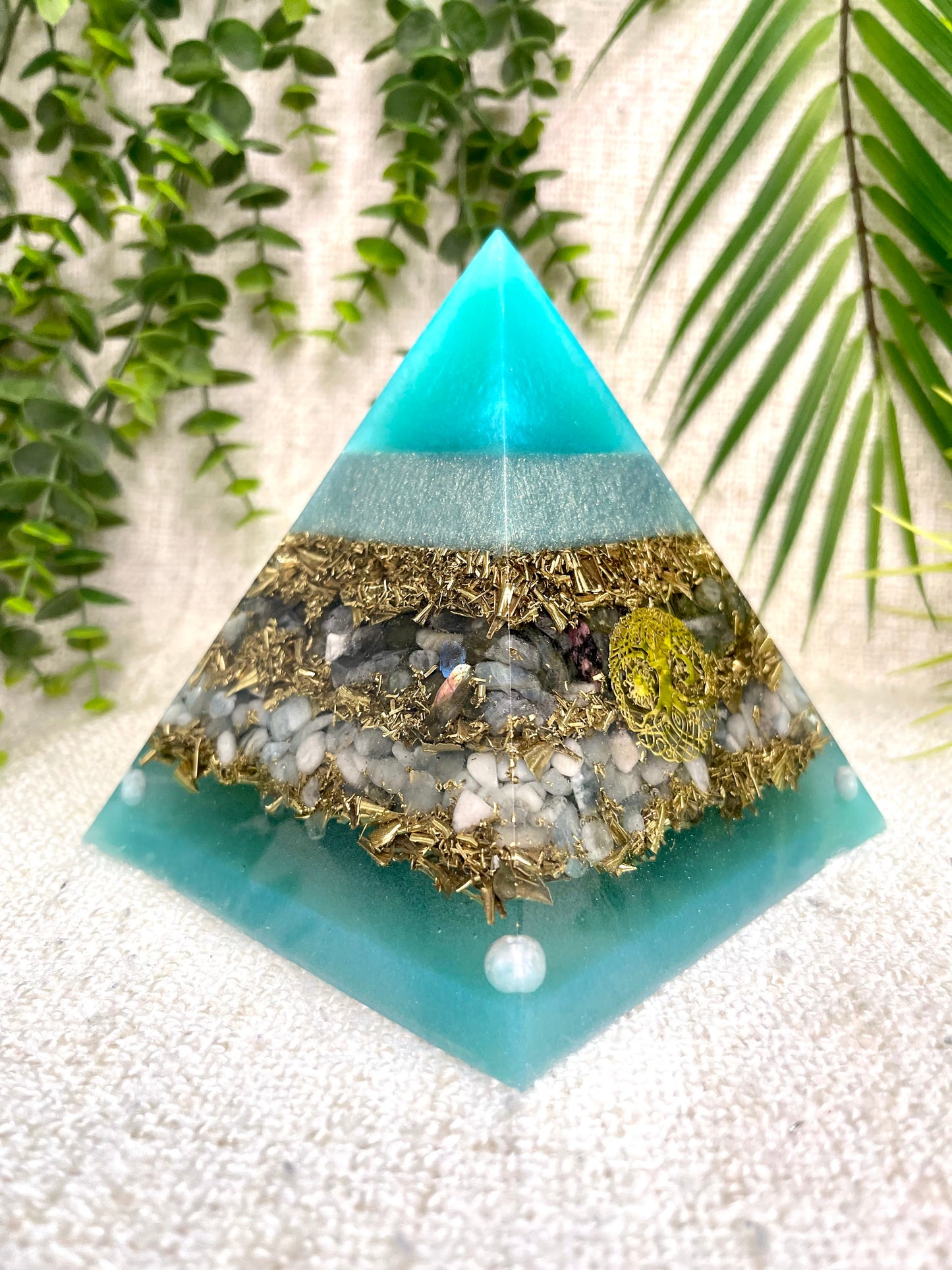 PISCES - Astrology Edition - Orgonite Pyramid - EMF Protector - Labradorite, Aquamarine, Smithsonite and Brass Metals
