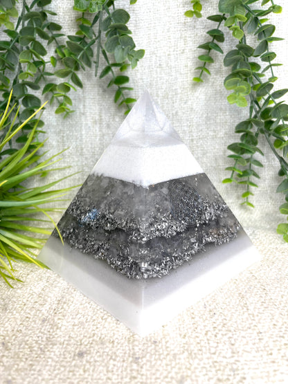 MONICA - Orgonite Pyramid - EMF Protector - White Quartz and Aluminum Metal